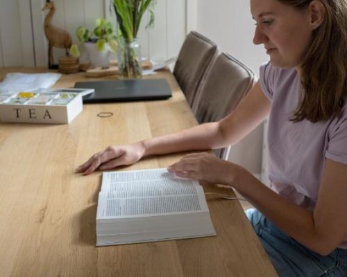 5 Bijbels om zelf te lezen