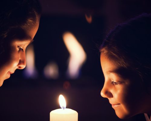Het licht dat schijnt in het donker